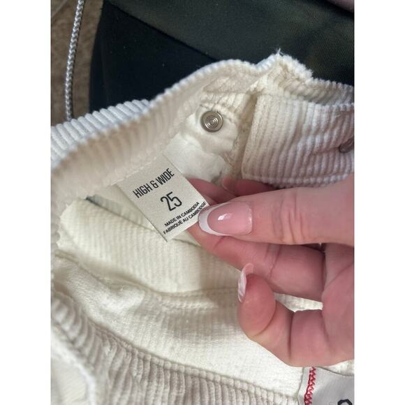 BDG pants corduroy jeans white wide leg high rise SZ 25" Small Flaw - Picture 4 of 7